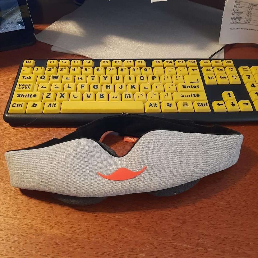 NEW ! Manta Sleep Mask Light Gray